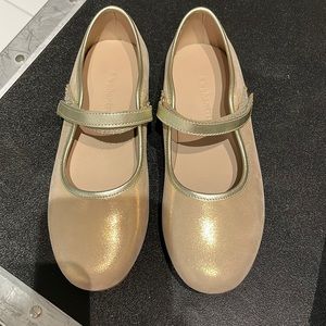 Elephantito Gold dressy shoes